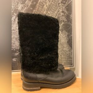 FRYE Women’s Black Shearling Topped Frye Boots MAKE AN OFFER :)
